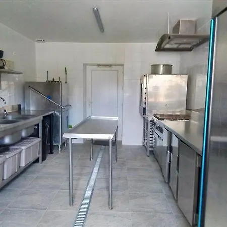 Holiday home Domaine Des Guilardieres Marigne-Laille