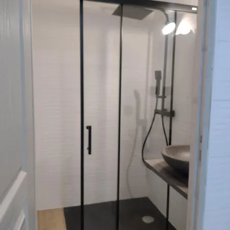 Holiday home Domaine Des Guilardieres Marigne-Laille